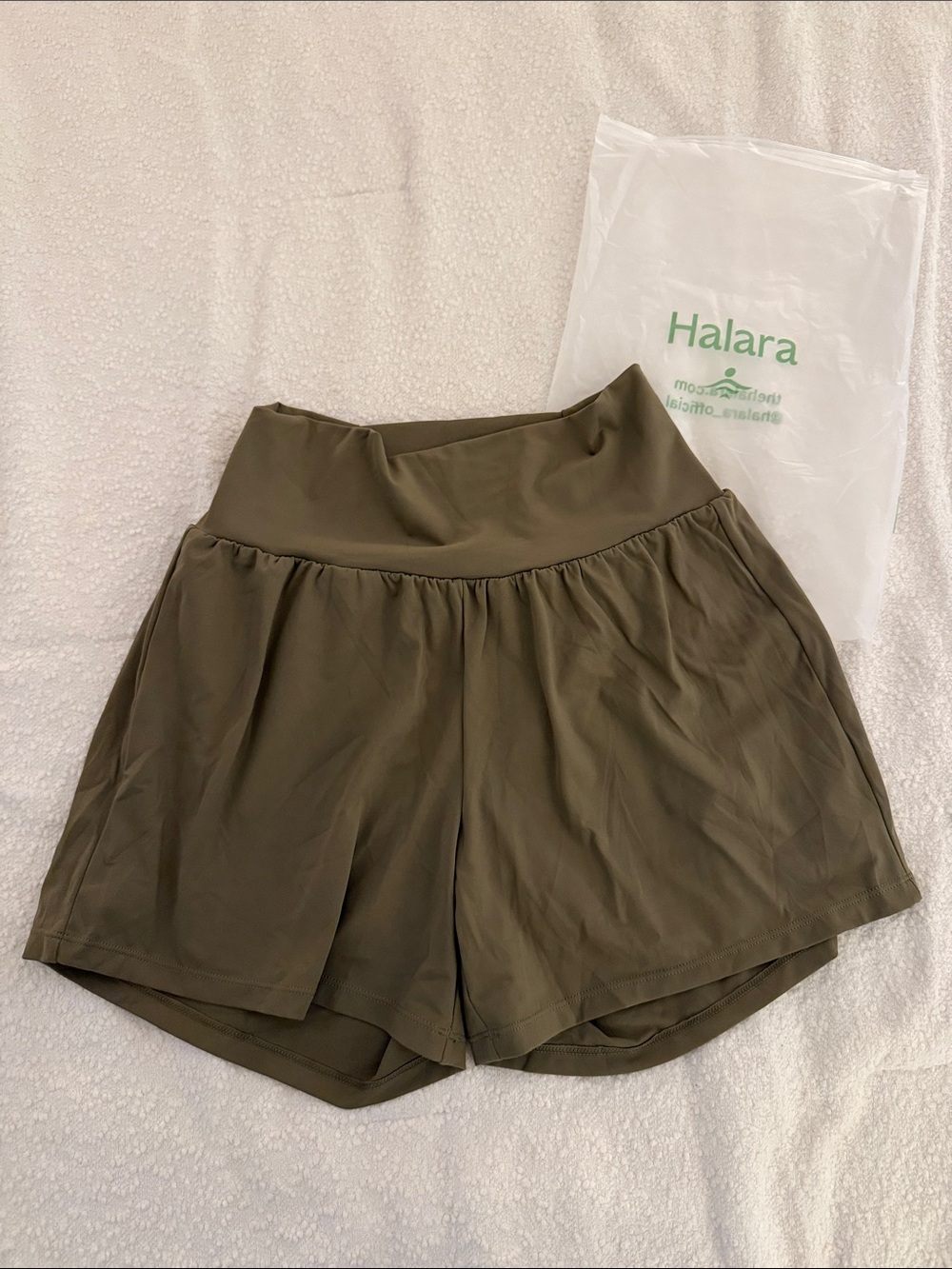 NWT! HALARA 5-inch Olive High-Waist Active Shorts